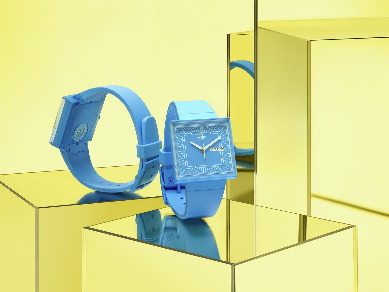 Swatchにスクエアシェイプが登場する、新作NEW BIOCERAMIC WHAT